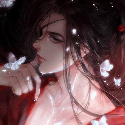 交管队长回应被举报与女性举止亲密